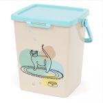 Контейнер для корма (Zoo Plast) Мур-мяу 5,5л с замком от 2,5 до 4кг (22,5*18,5*24см)